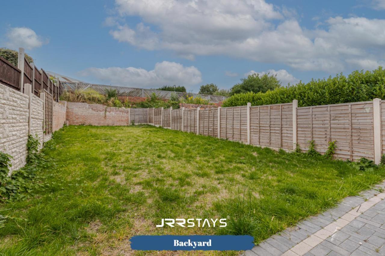 Tipton 3 Bedroom House Garden Sleeps 7 - Jrr Stays Coseley Extérieur photo