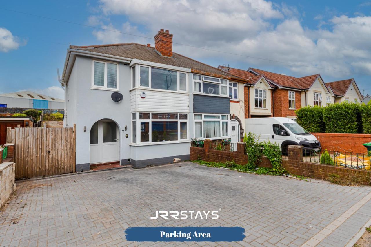 Tipton 3 Bedroom House Garden Sleeps 7 - Jrr Stays Coseley Extérieur photo